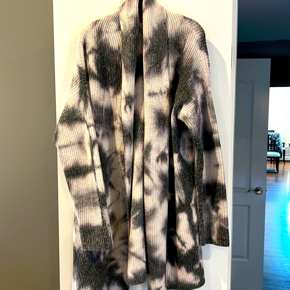 Calls brand long sweater coat
